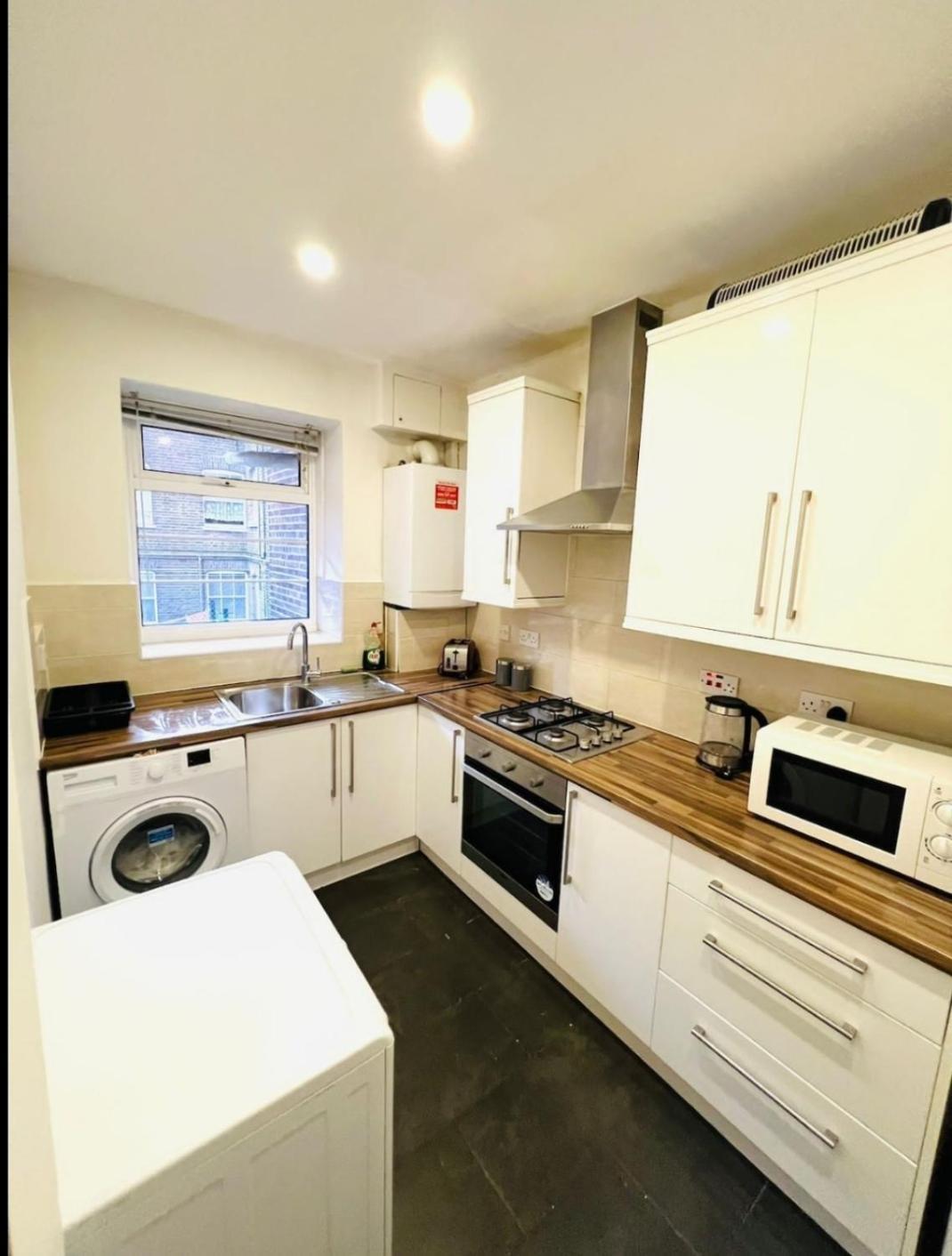 Tower Bridge Family Flats Apartment London Exterior photo